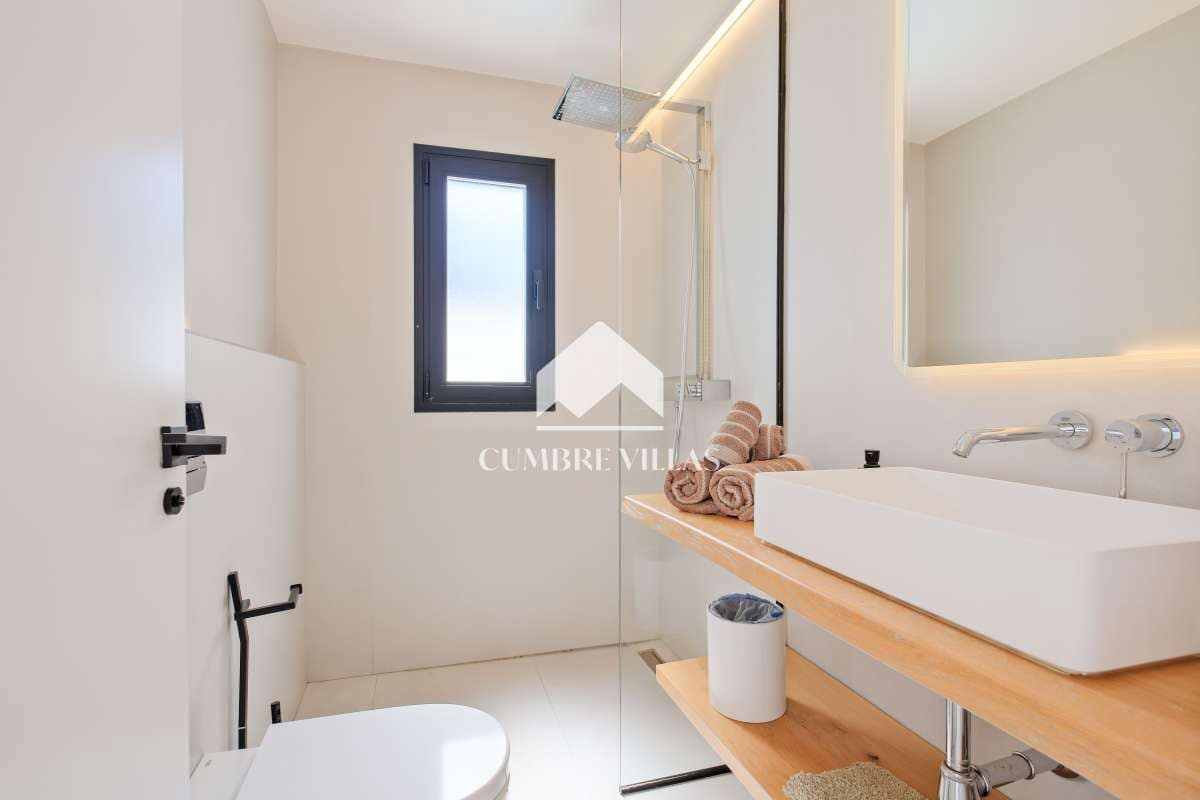 6 soveværelse Villa til salg i Salobrena med swimmingpool garage - € 1.495.000 (Ref: 9050503)