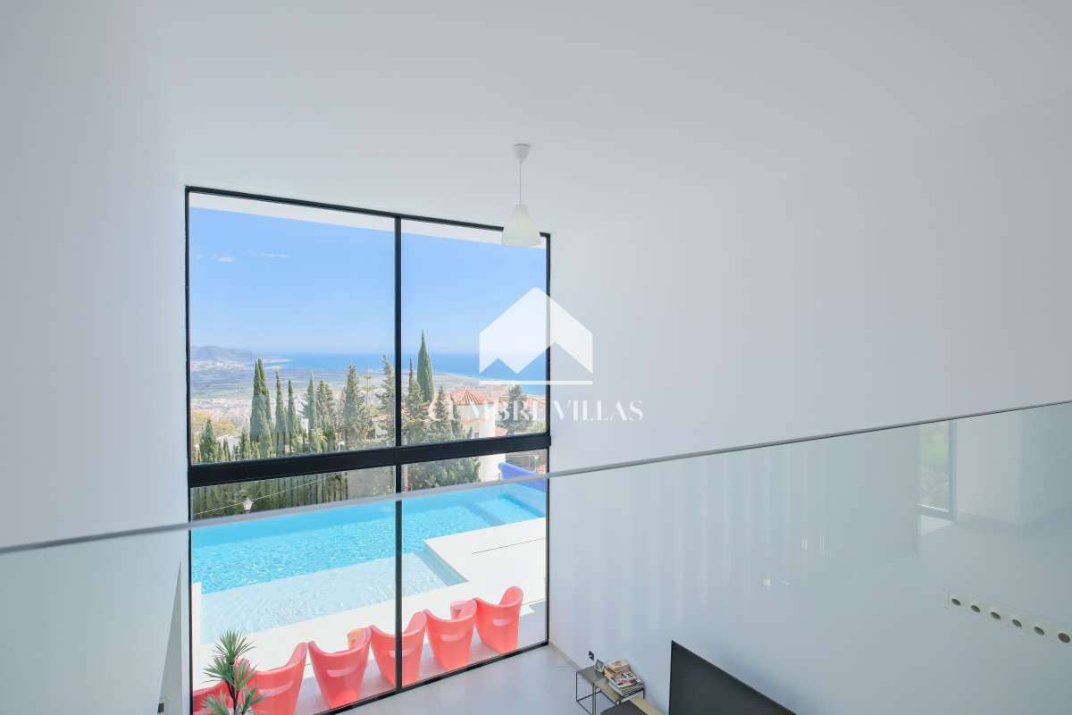 6 soveværelse Villa til salg i Salobrena med swimmingpool garage - € 1.495.000 (Ref: 9050503)