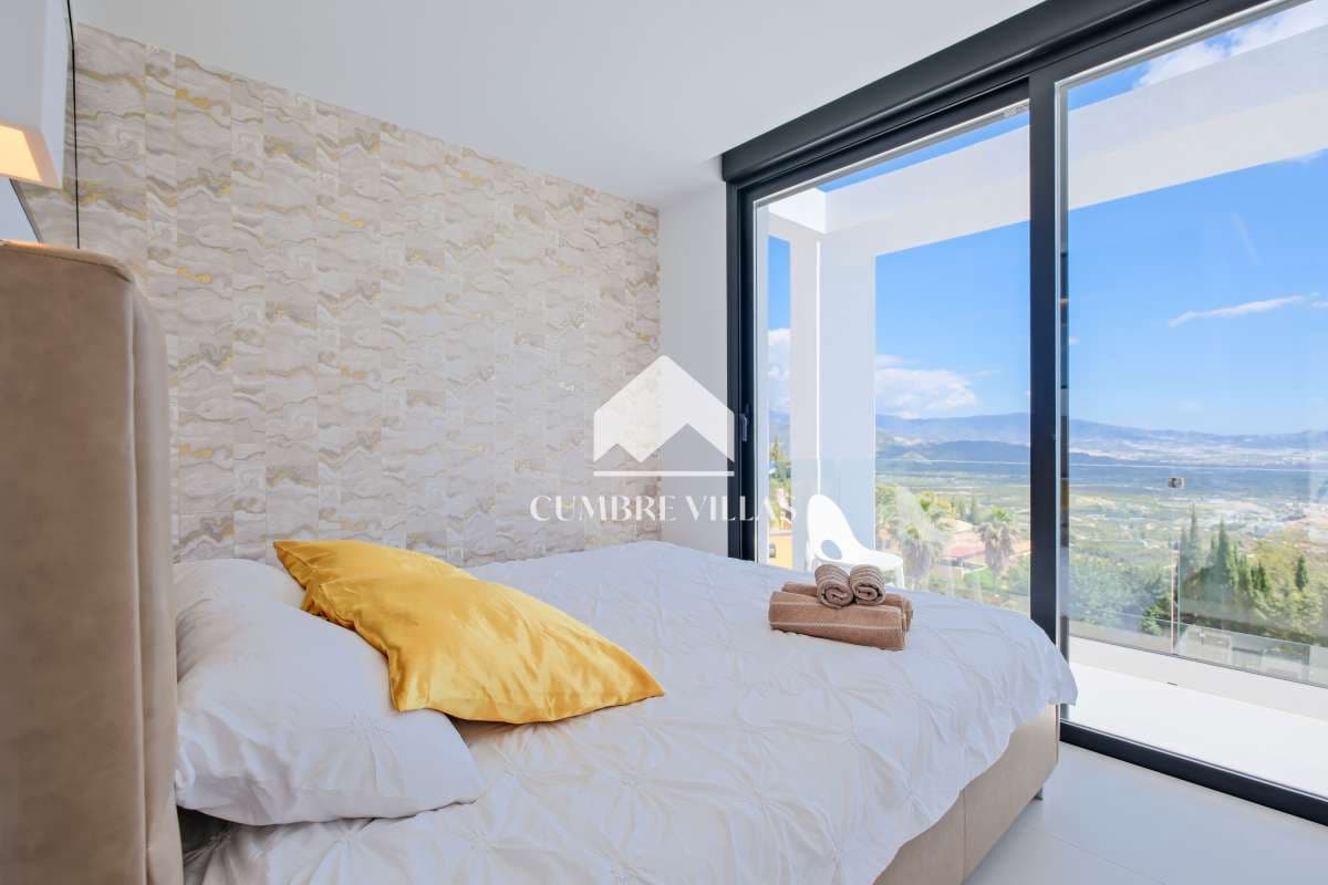 6 soveværelse Villa til salg i Salobrena med swimmingpool garage - € 1.495.000 (Ref: 9050503)