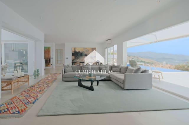 2 slaapkamer Villa te koop in Almuñécar met zwembad garage - € 995.000 (Ref: 9072943)