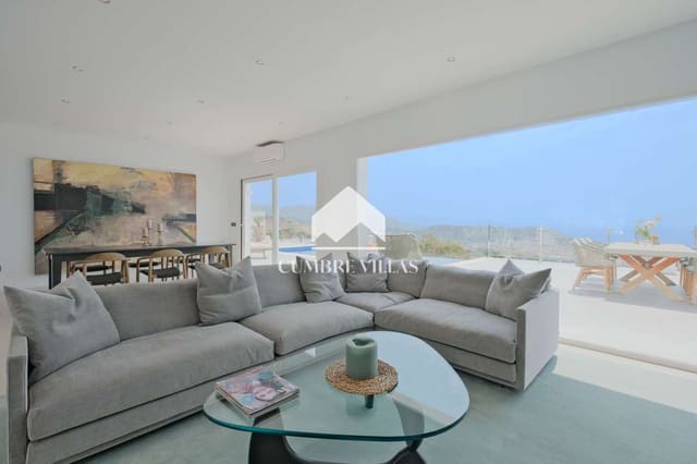 2 slaapkamer Villa te koop in Almuñécar met zwembad garage - € 995.000 (Ref: 9072943)