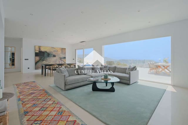 2 slaapkamer Villa te koop in Almuñécar met zwembad garage - € 995.000 (Ref: 9072943)