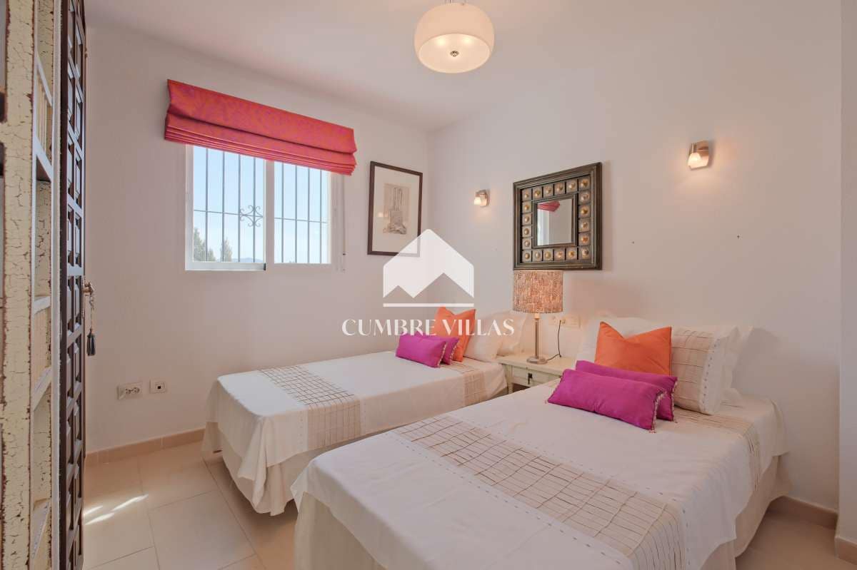 5 soveværelse Villa til salg i Salobrena med swimmingpool garage - € 930.000 (Ref: 9106143)