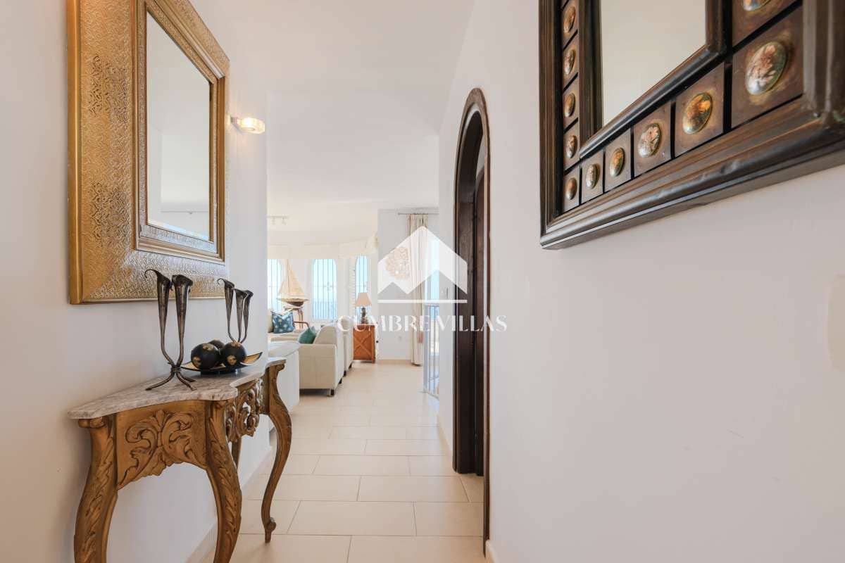 5 soveværelse Villa til salg i Salobrena med swimmingpool garage - € 930.000 (Ref: 9106143)