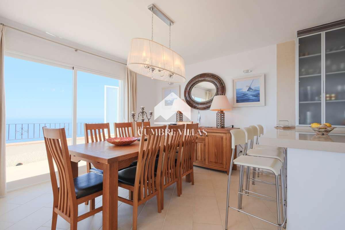 5 soveværelse Villa til salg i Salobrena med swimmingpool garage - € 930.000 (Ref: 9106143)