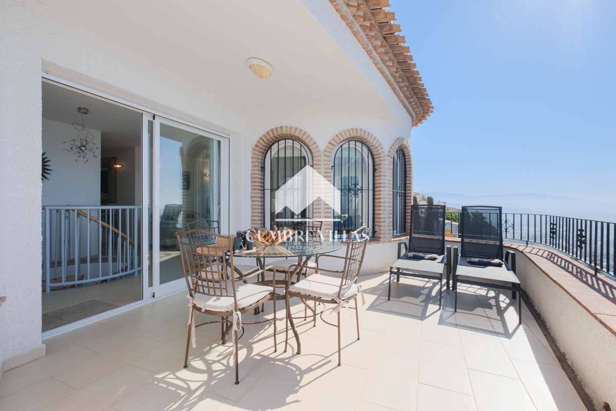 5 soveværelse Villa til salg i Salobrena med swimmingpool garage - € 930.000 (Ref: 9106143)