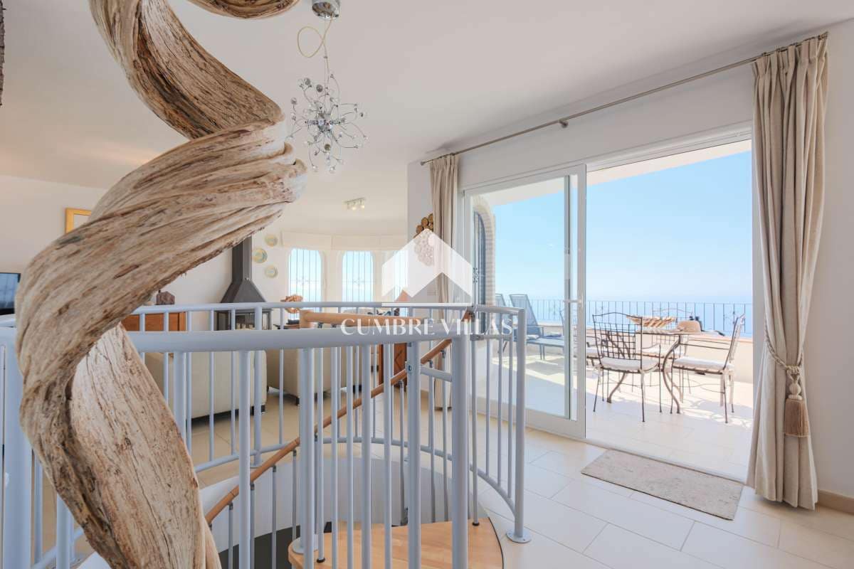 5 soveværelse Villa til salg i Salobrena med swimmingpool garage - € 930.000 (Ref: 9106143)