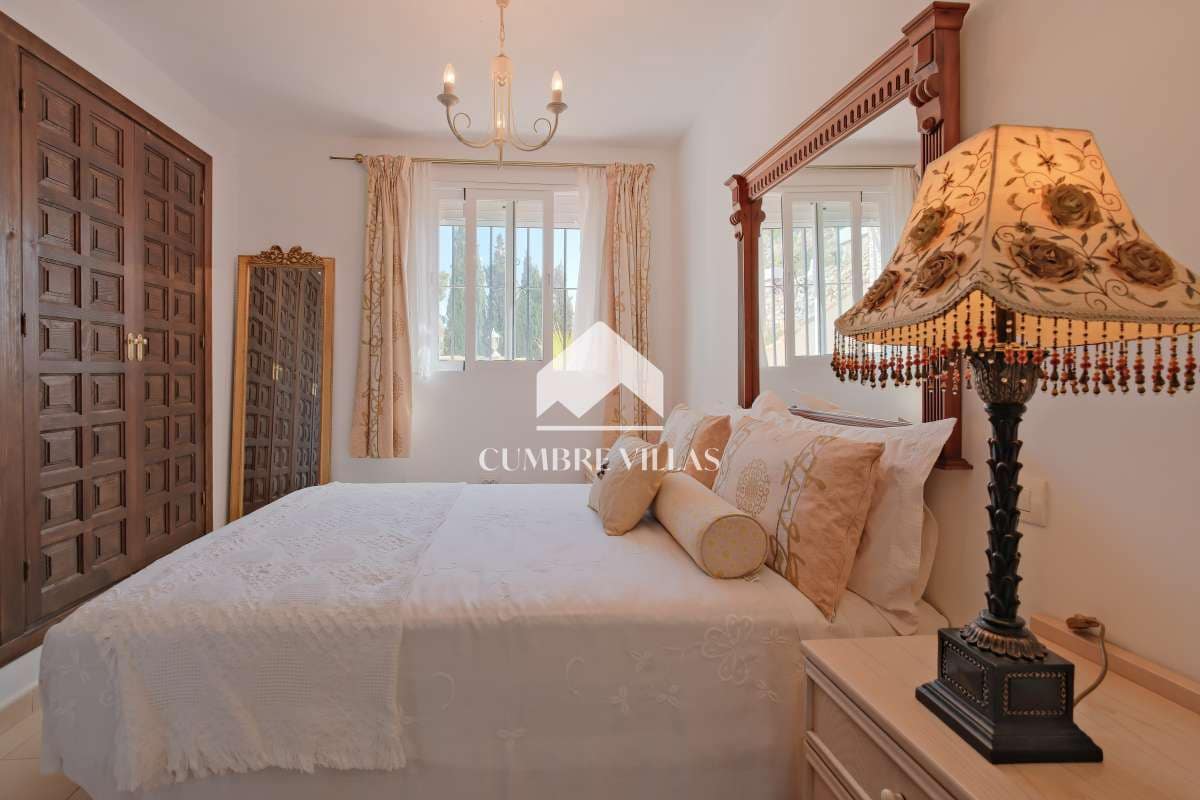 5 soveværelse Villa til salg i Salobrena med swimmingpool garage - € 930.000 (Ref: 9106143)