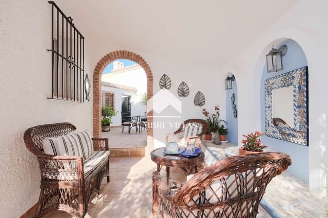 5 sovrum Villa till salu i Salobreña med pool garage - 930 000 € (Ref: 9106143)