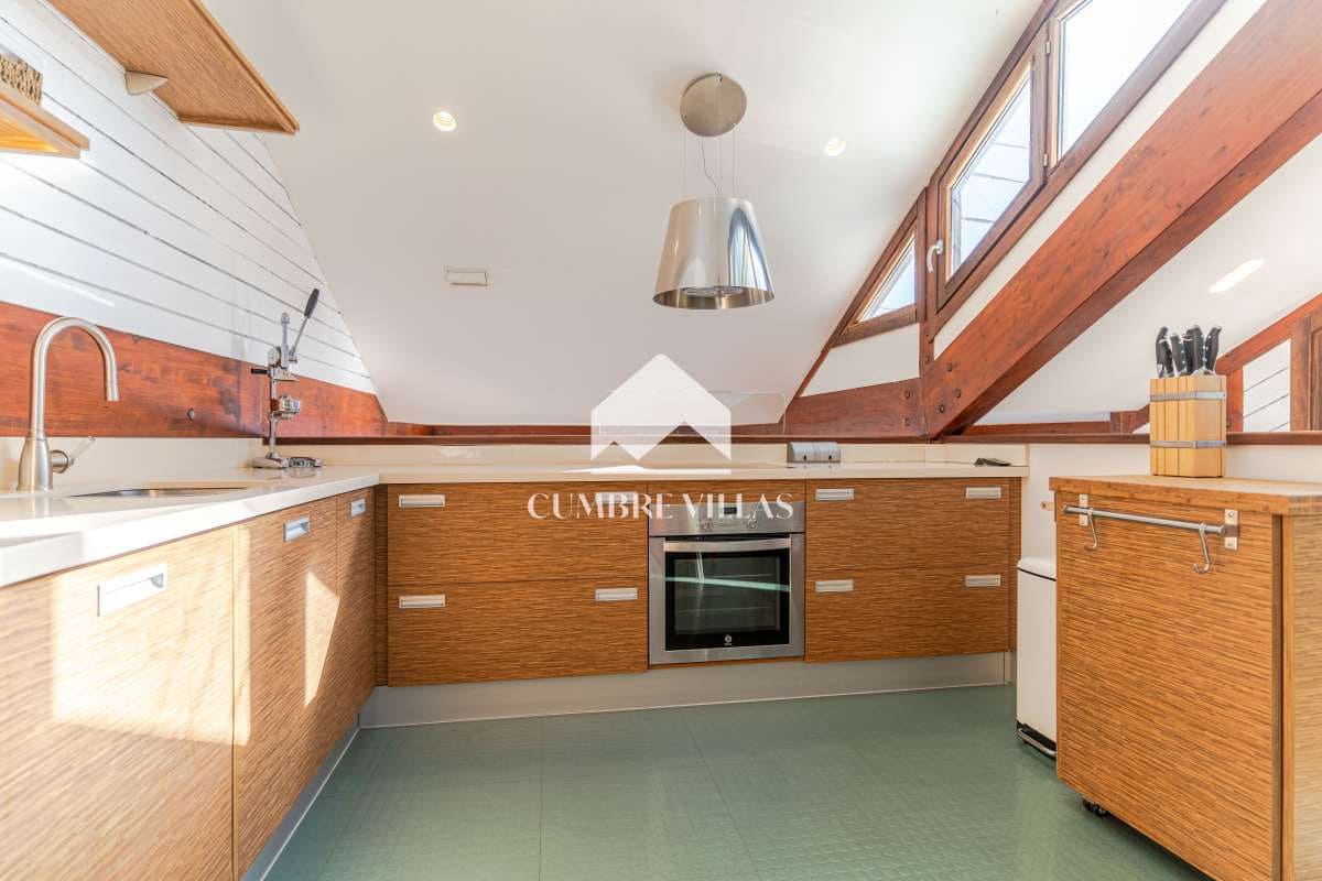 3 quarto Moradia para venda em La Herradura com piscina garagem - 1 845 000 € (Ref: 9136687)