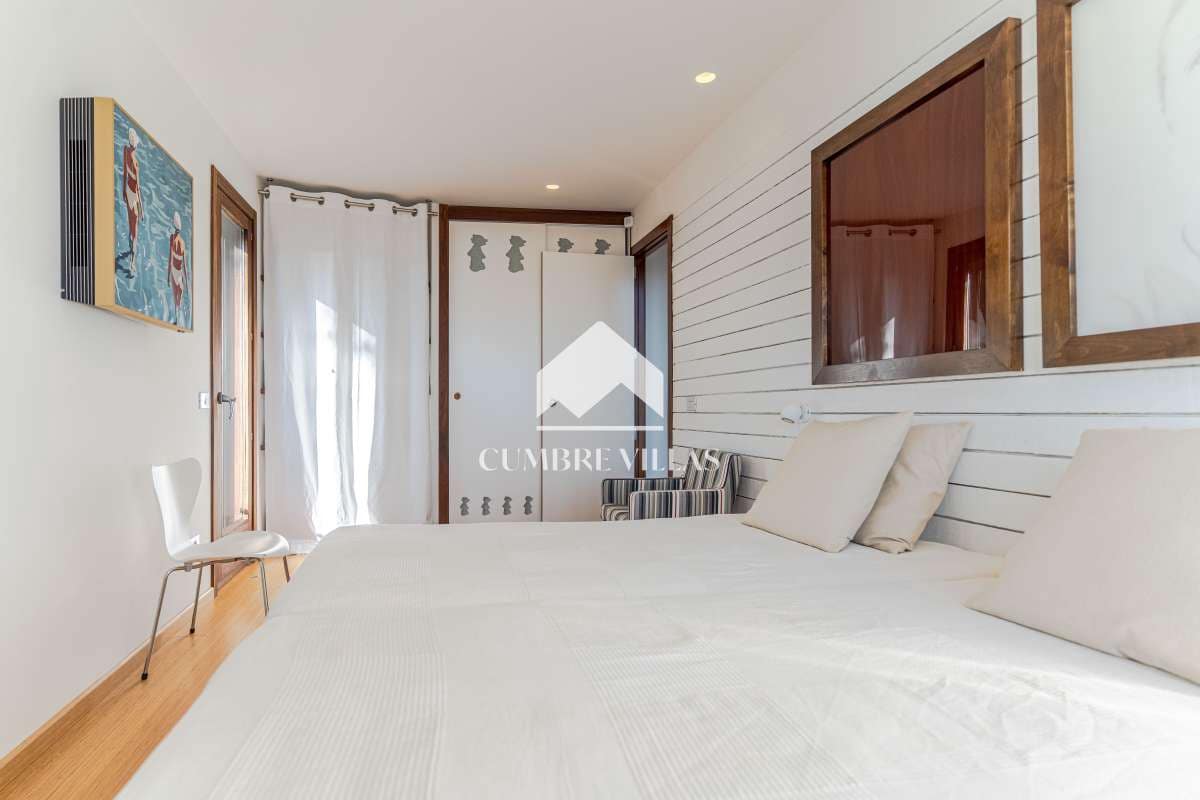 3 quarto Moradia para venda em La Herradura com piscina garagem - 1 845 000 € (Ref: 9136687)