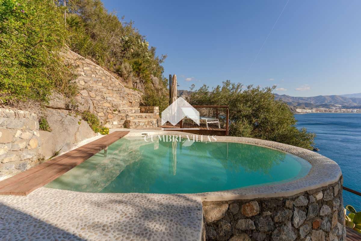 3 quarto Moradia para venda em La Herradura com piscina garagem - 1 845 000 € (Ref: 9136687)