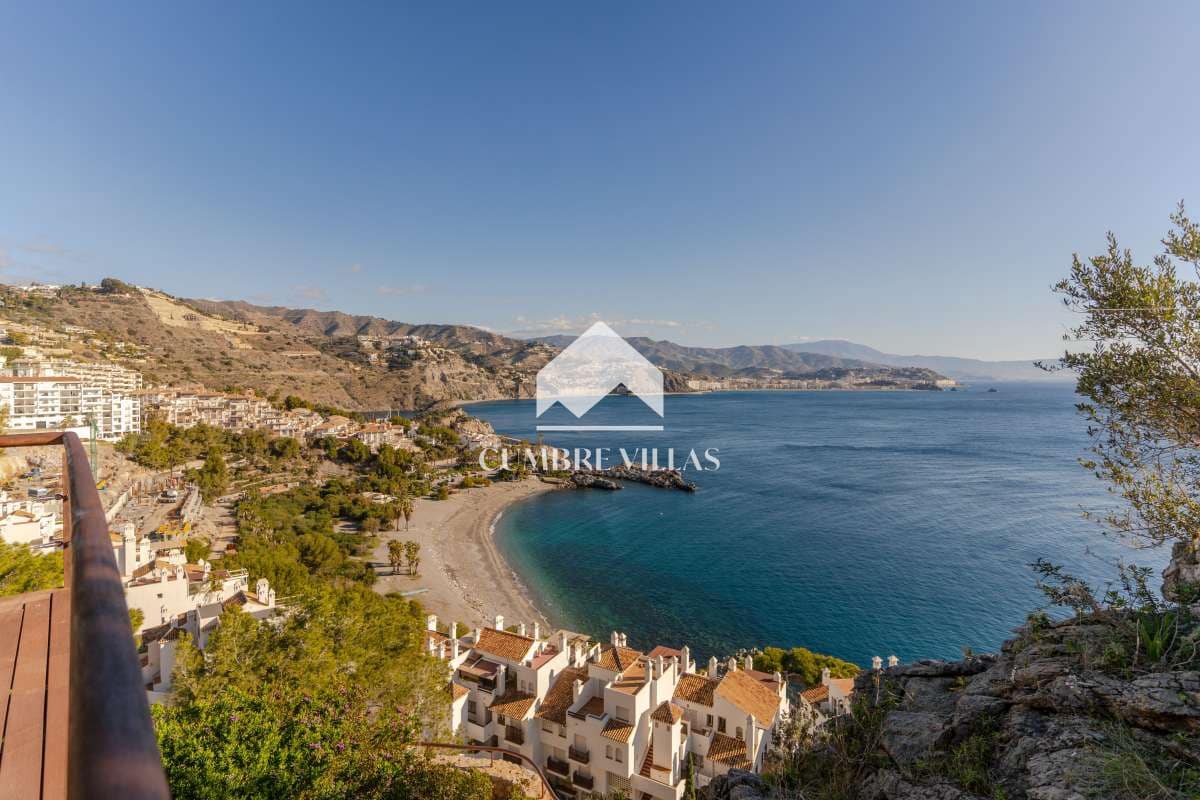 3 quarto Moradia para venda em La Herradura com piscina garagem - 1 845 000 € (Ref: 9136687)