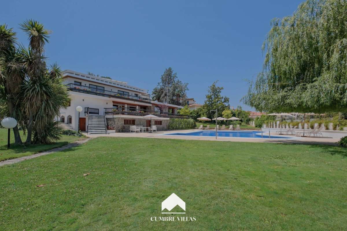 7 soveværelse Villa til salg i Gojar med swimmingpool - € 1.550.000 (Ref: 9141122)