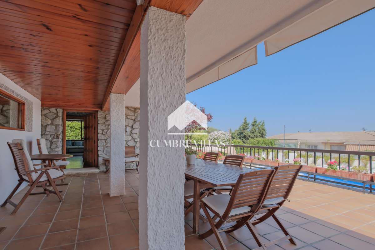 7 soveværelse Villa til salg i Gojar med swimmingpool - € 1.550.000 (Ref: 9141122)