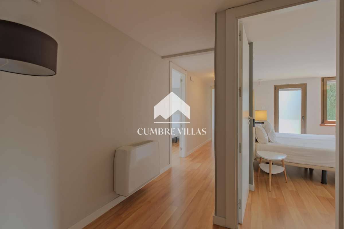 7 soveværelse Villa til salg i Gojar med swimmingpool - € 1.550.000 (Ref: 9141122)