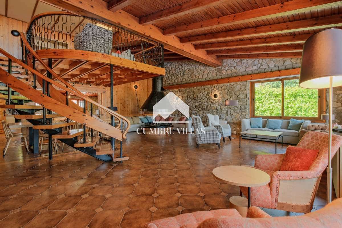 7 soveværelse Villa til salg i Gojar med swimmingpool - € 1.550.000 (Ref: 9141122)