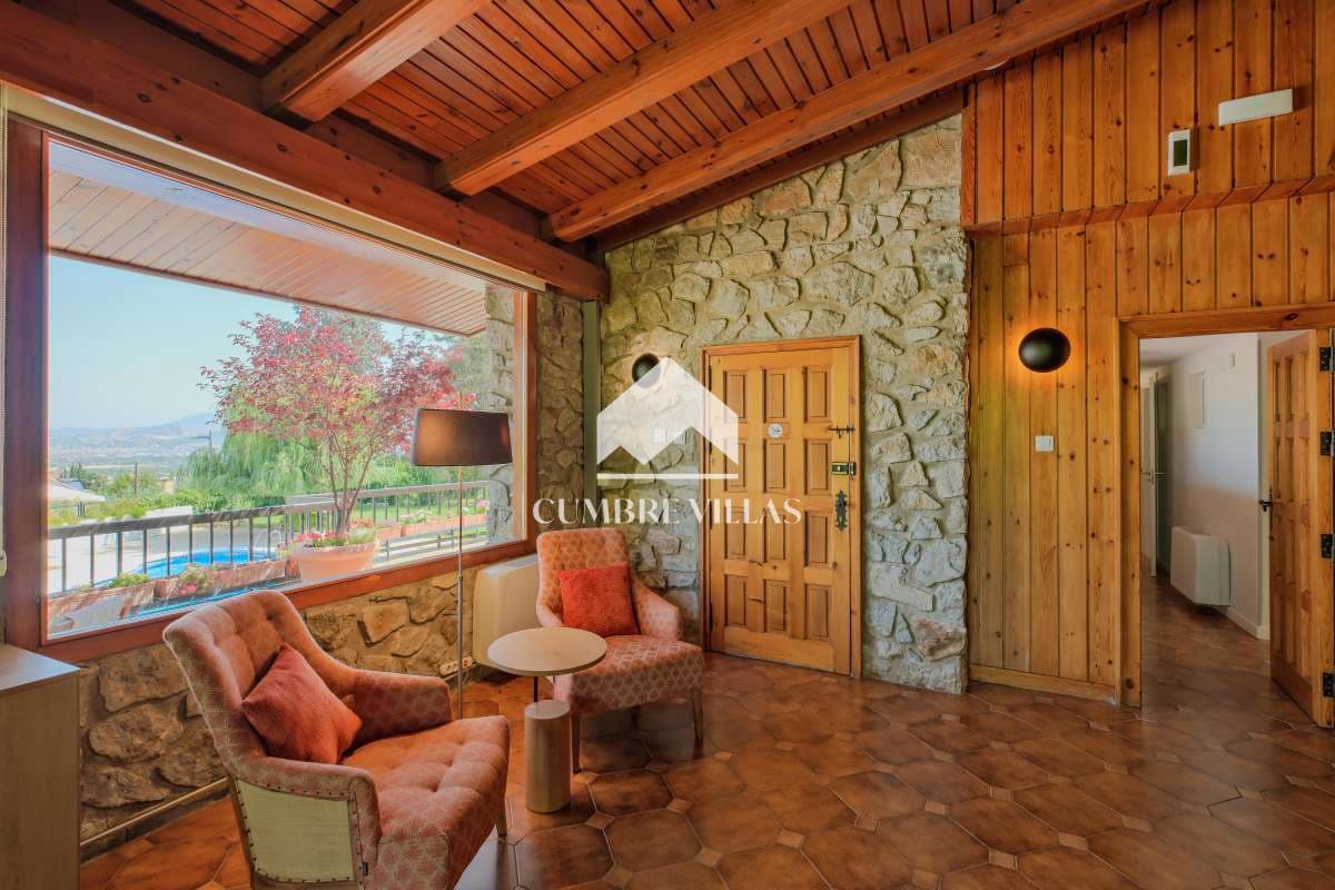 7 soveværelse Villa til salg i Gojar med swimmingpool - € 1.550.000 (Ref: 9141122)