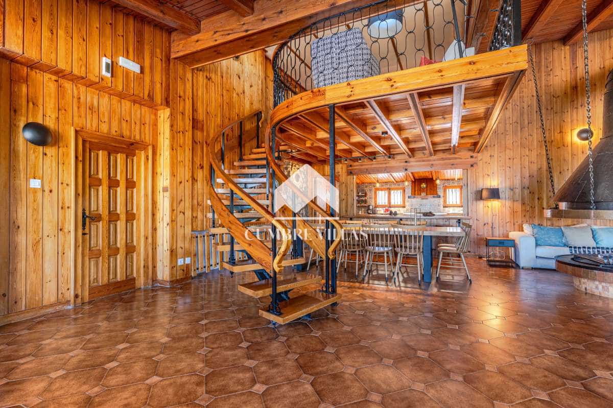 Chalet de 7 habitaciones en Gójar en venta con piscina - 1.365.000 € (Ref: 9141122)