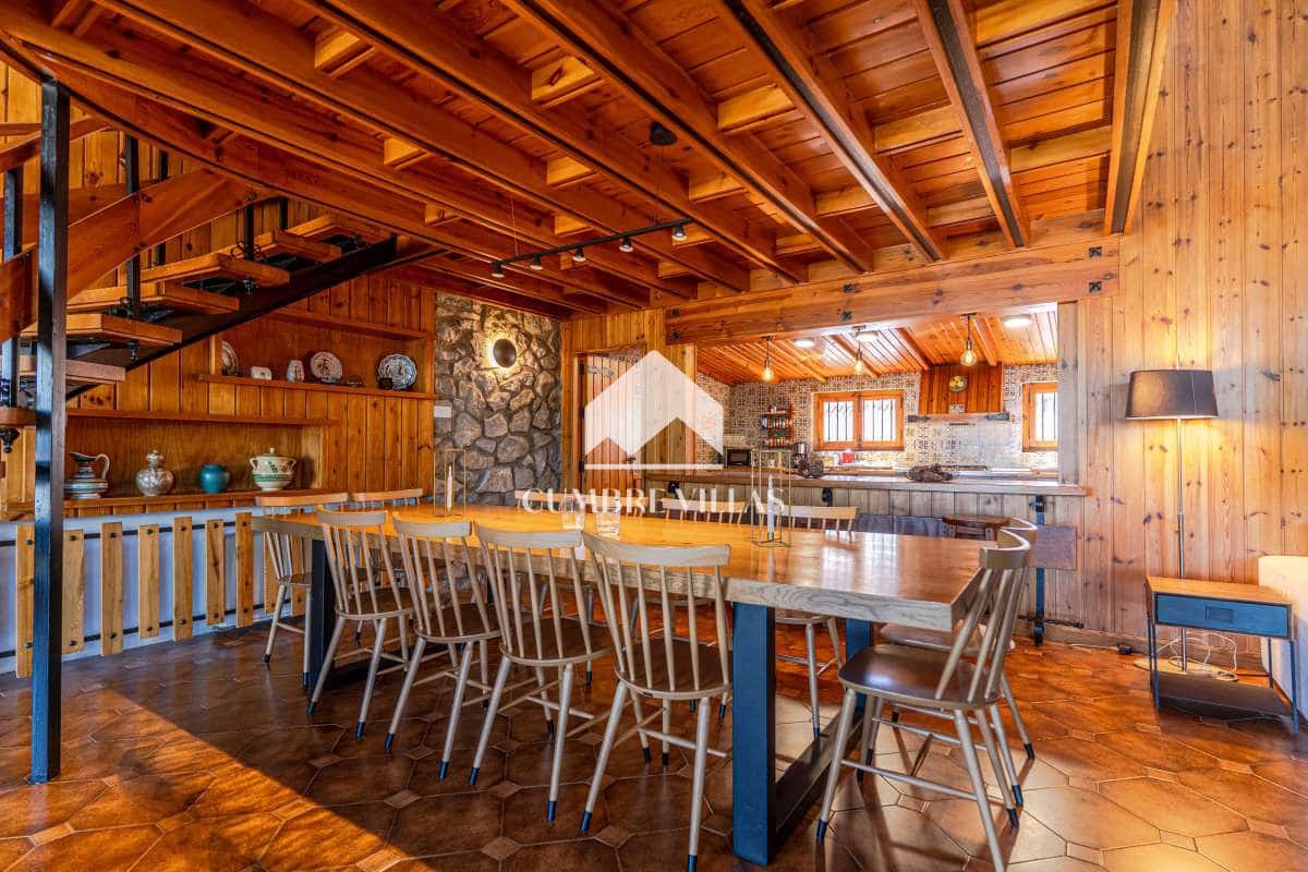 Chalet de 7 habitaciones en Gójar en venta con piscina - 1.365.000 € (Ref: 9141122)