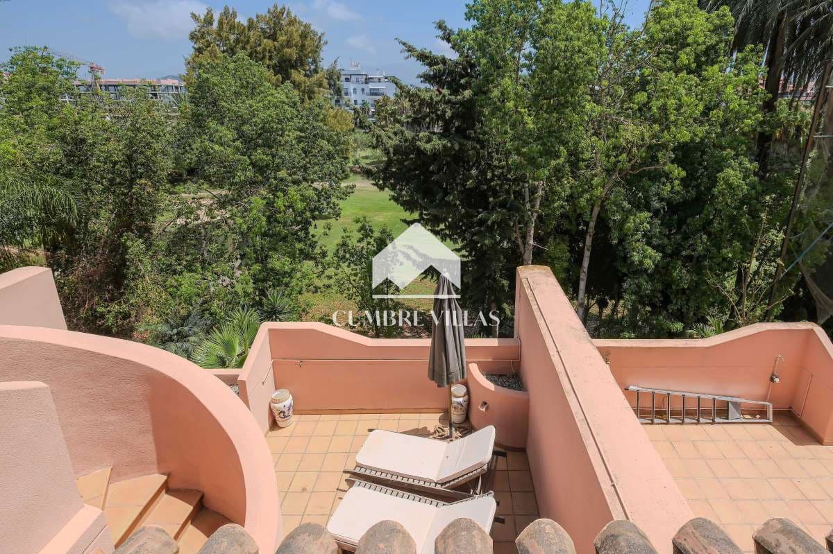 4 soveværelse Byhus til salg i Motril med swimmingpool garage - € 520.000 (Ref: 9142513)