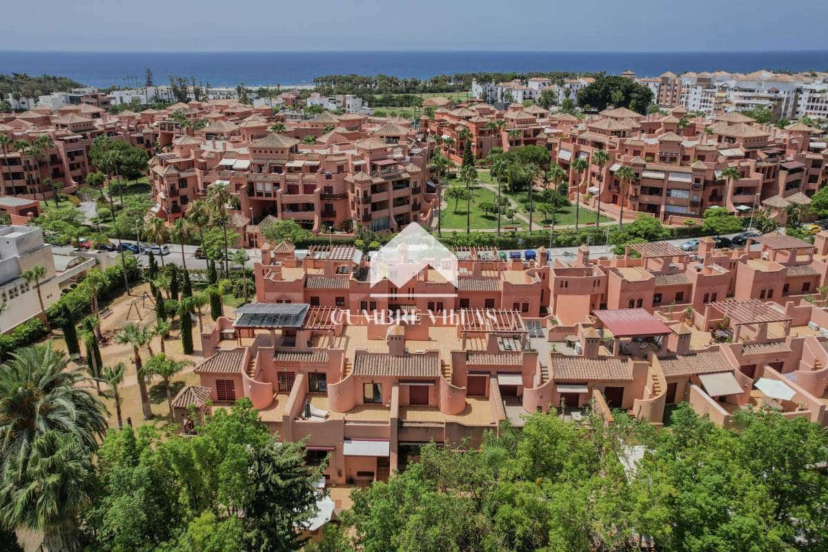 4 soveværelse Byhus til salg i Motril med swimmingpool garage - € 520.000 (Ref: 9142513)