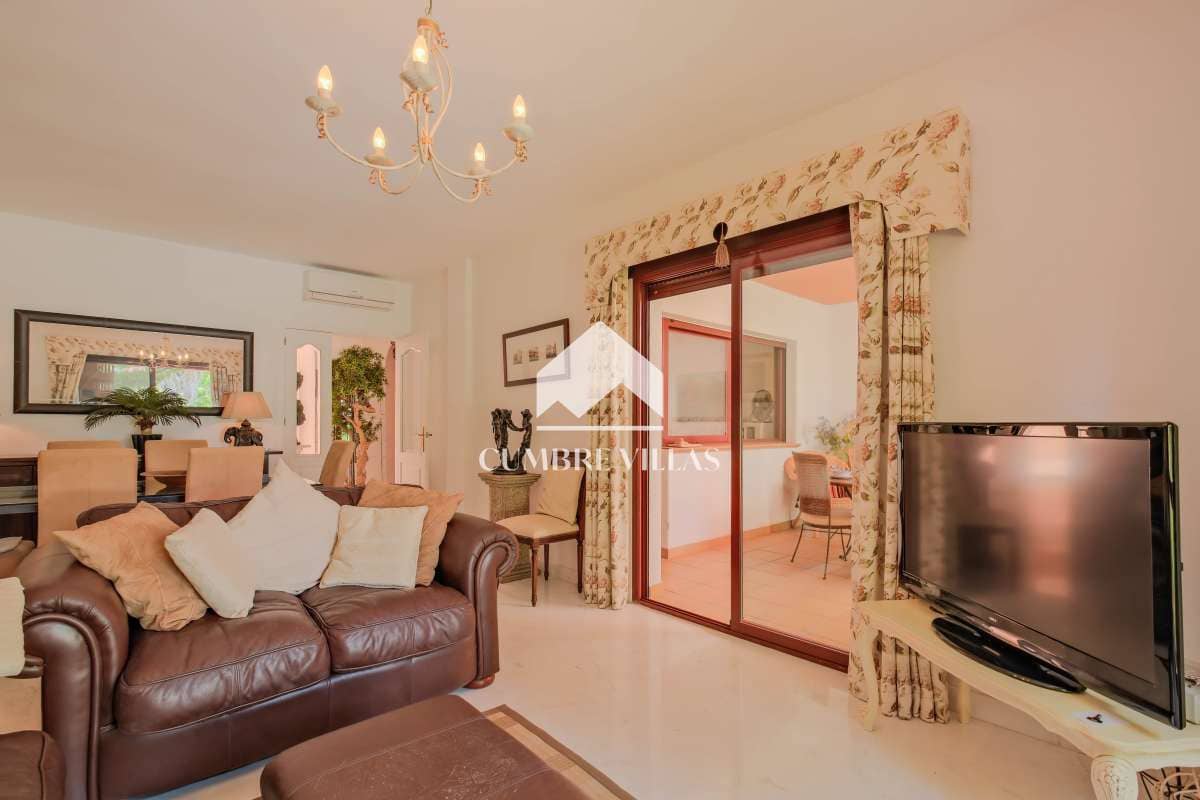 4 soveværelse Byhus til salg i Motril med swimmingpool garage - € 520.000 (Ref: 9142513)