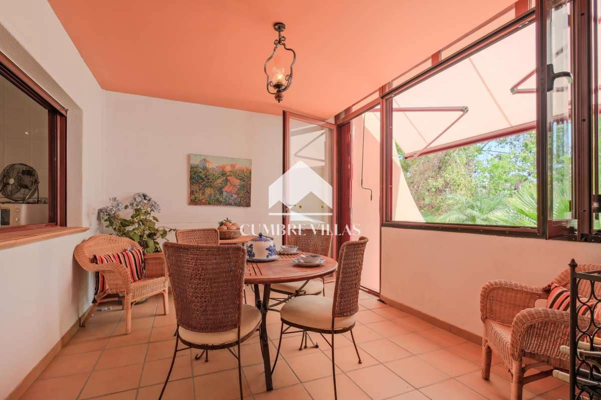 4 soveværelse Byhus til salg i Motril med swimmingpool garage - € 520.000 (Ref: 9142513)