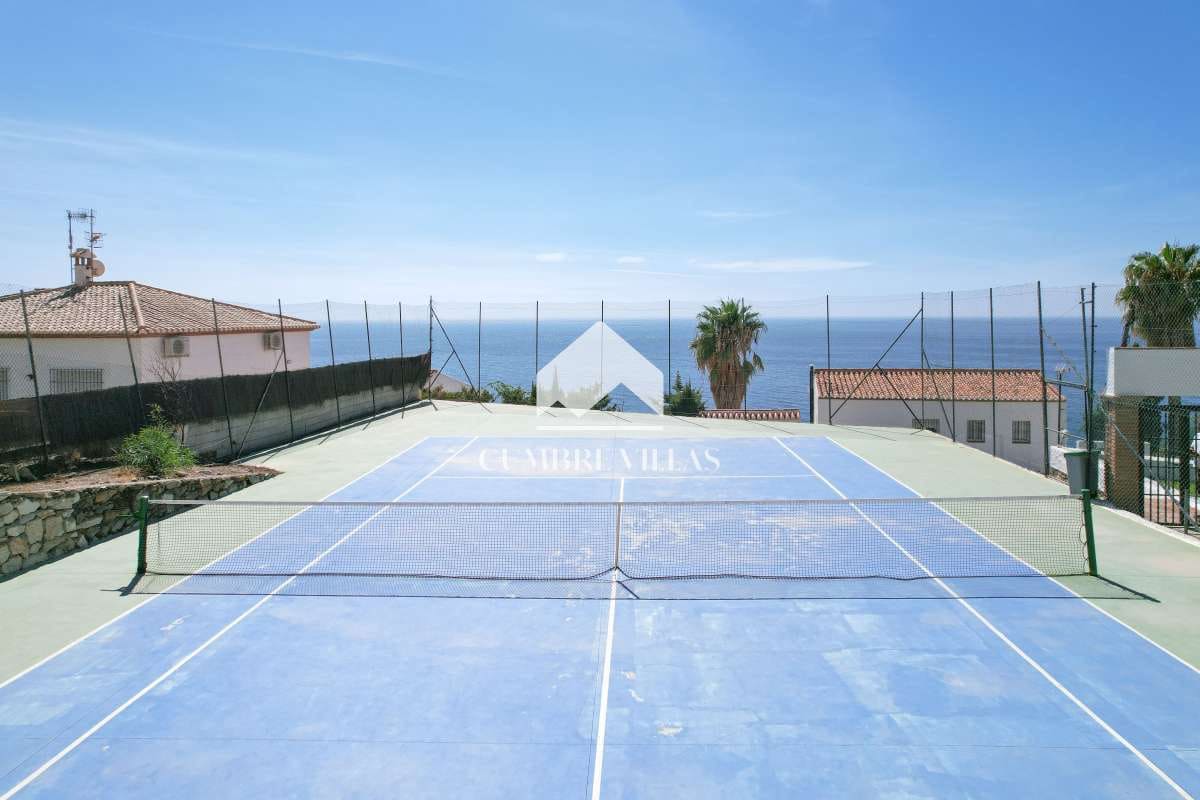 2 soveværelse Villa til salg i Salobrena med swimmingpool garage - € 799.000 (Ref: 9182038)