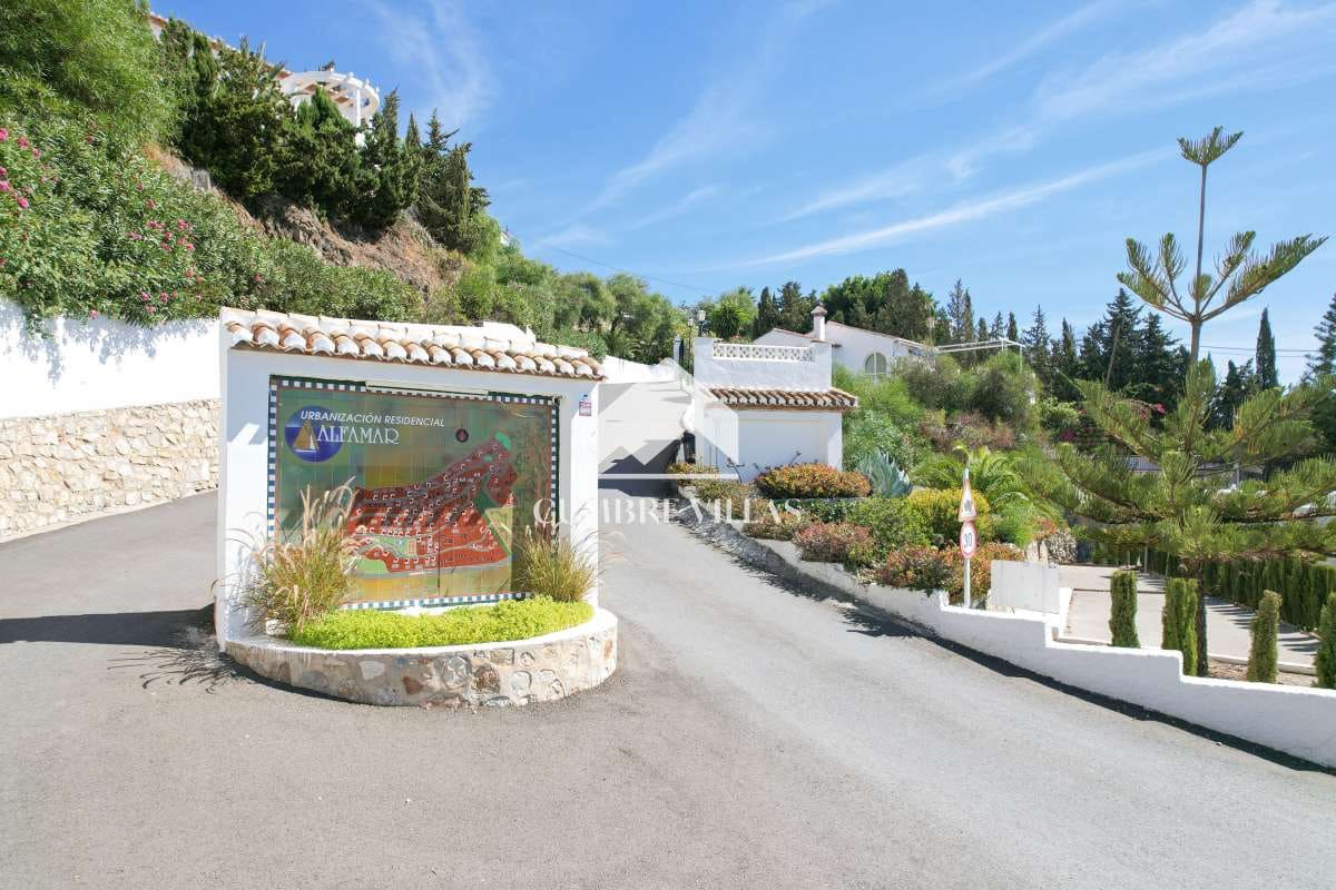 2 soveværelse Villa til salg i Salobrena med swimmingpool garage - € 799.000 (Ref: 9182038)