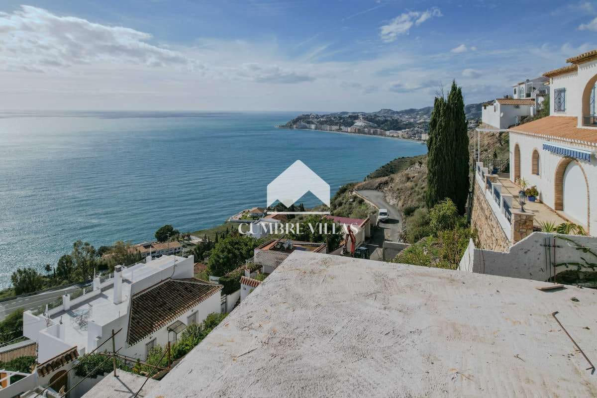 2 makuuhuone Huvila myytävänä paikassa Salobrena mukana uima-altaan 
autotalli - 690 000 € (Ref: 9182038)