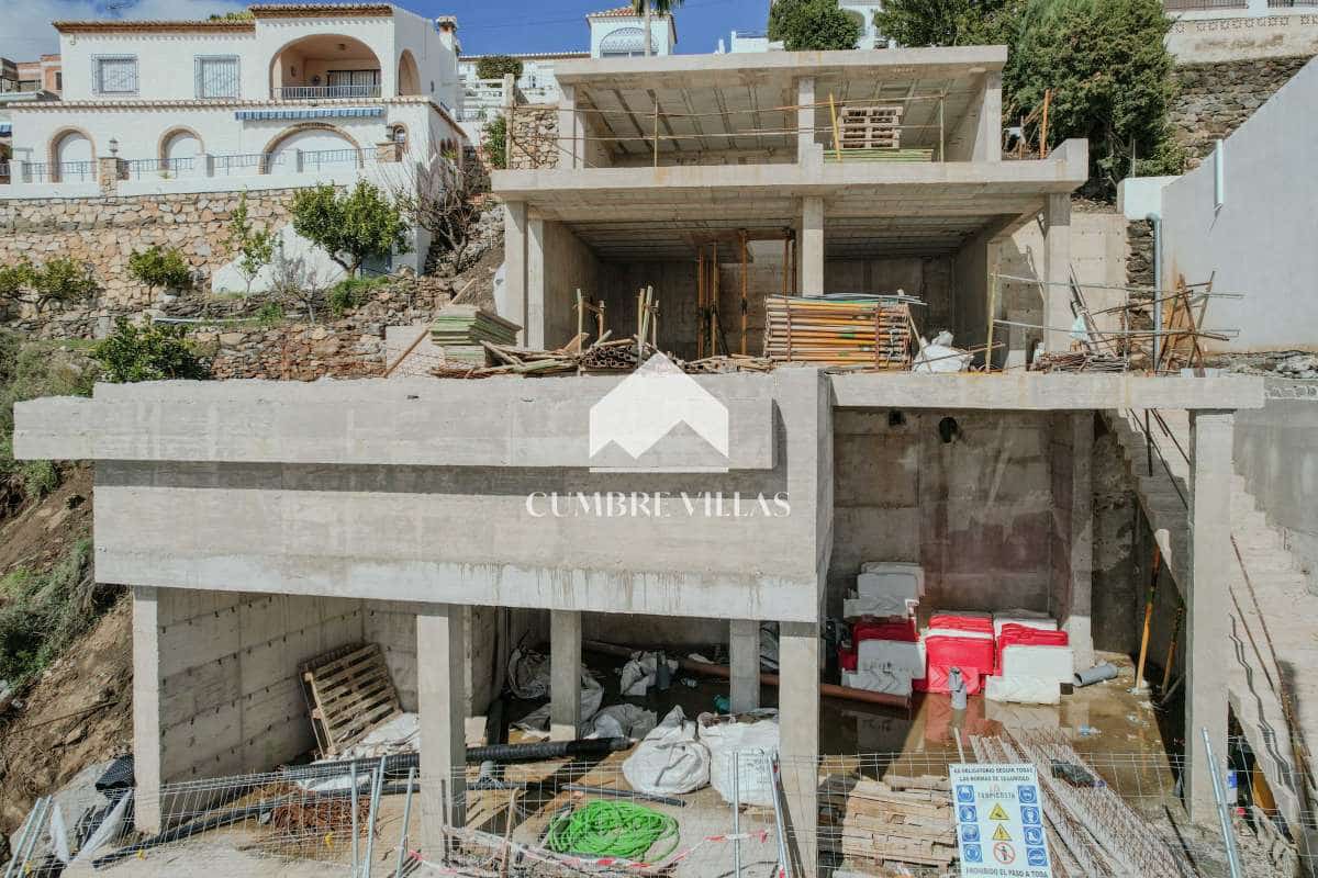 2 makuuhuone Huvila myytävänä paikassa Salobrena mukana uima-altaan 
autotalli - 690 000 € (Ref: 9182038)