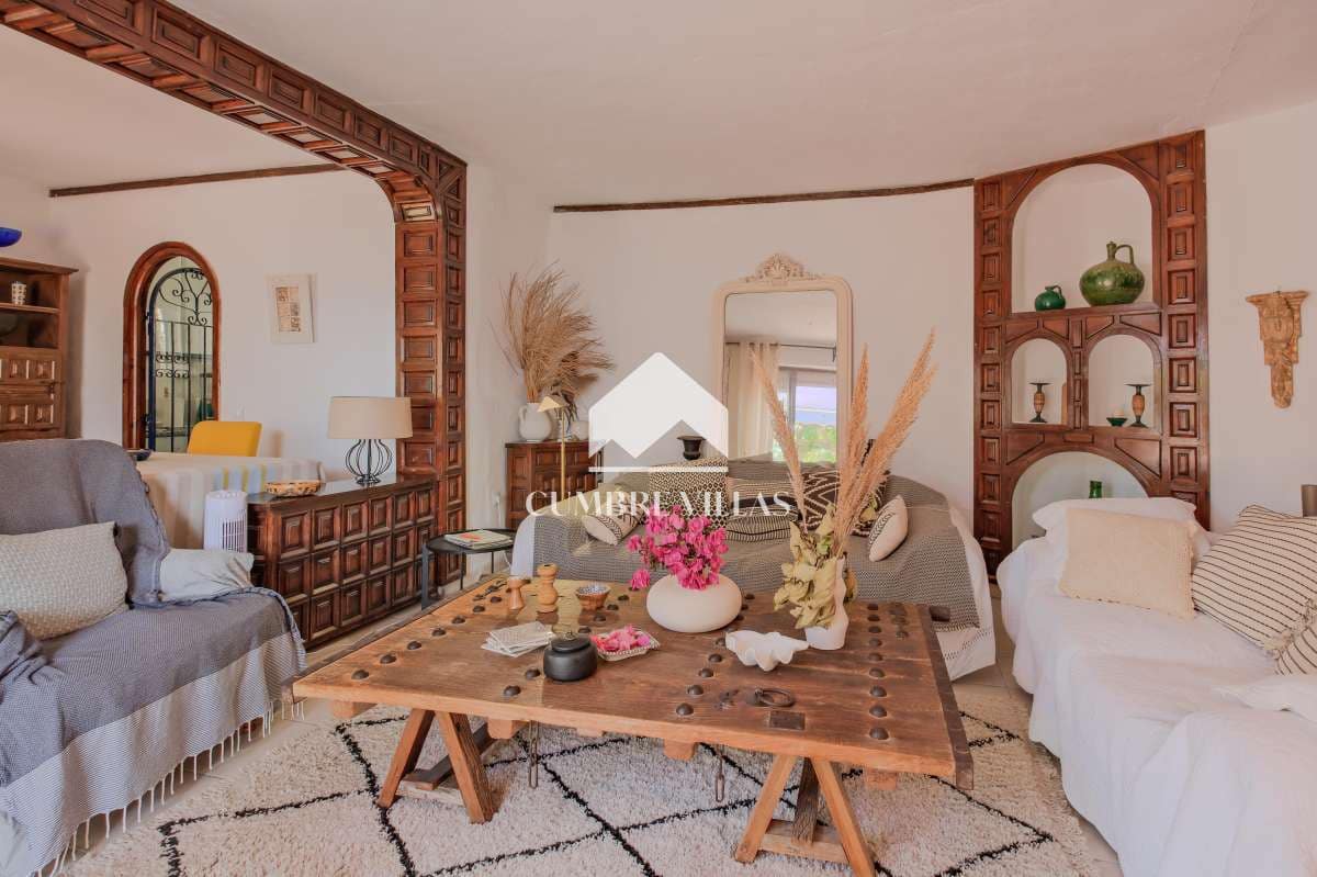 3 soveværelse Villa til salg i Salobrena med swimmingpool garage - € 455.000 (Ref: 9197361)