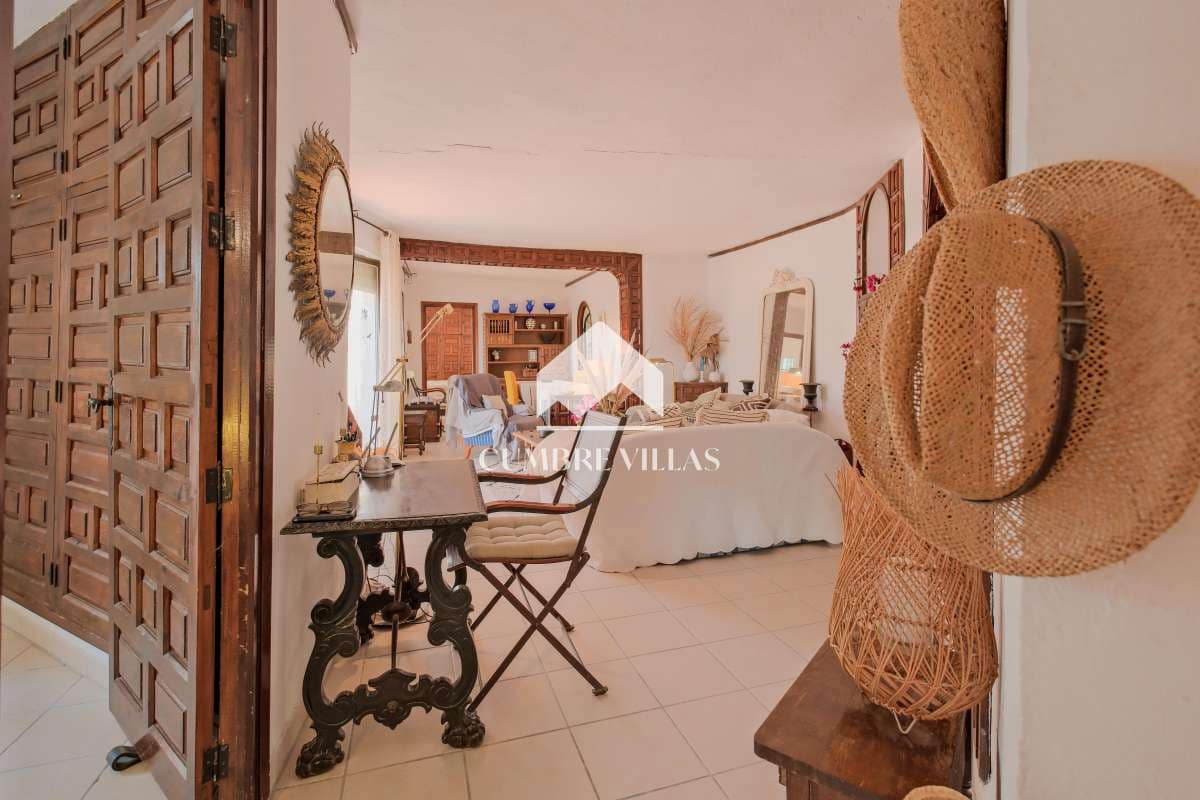 3 soveværelse Villa til salg i Salobrena med swimmingpool garage - € 455.000 (Ref: 9197361)