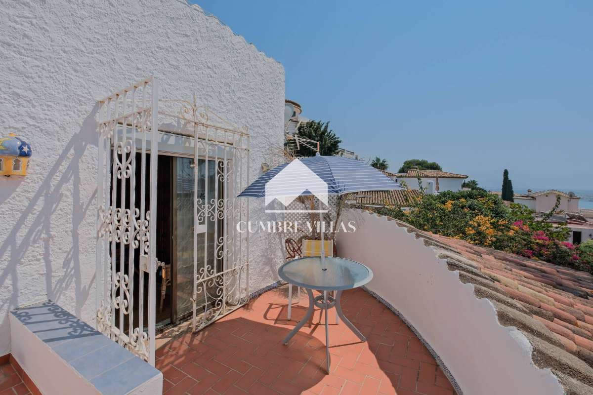 3 soveværelse Villa til salg i Salobrena med swimmingpool garage - € 455.000 (Ref: 9197361)