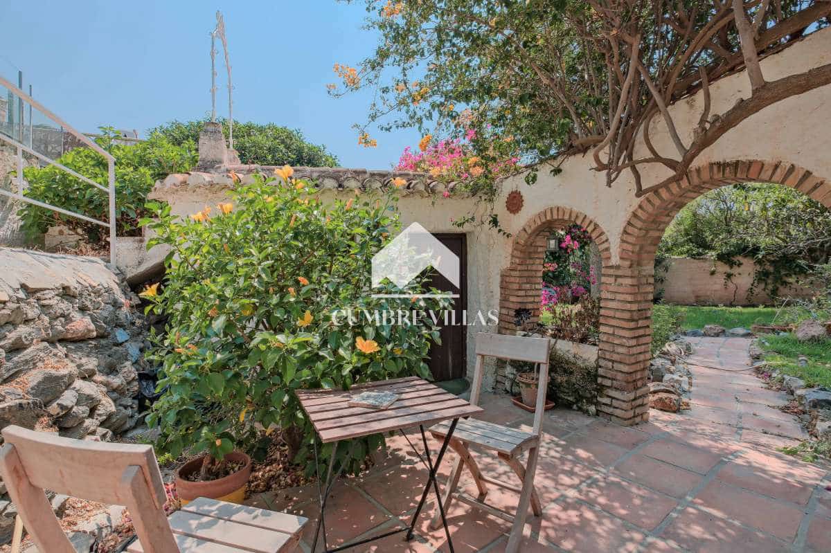 3 soveværelse Villa til salg i Salobrena med swimmingpool garage - € 455.000 (Ref: 9197361)