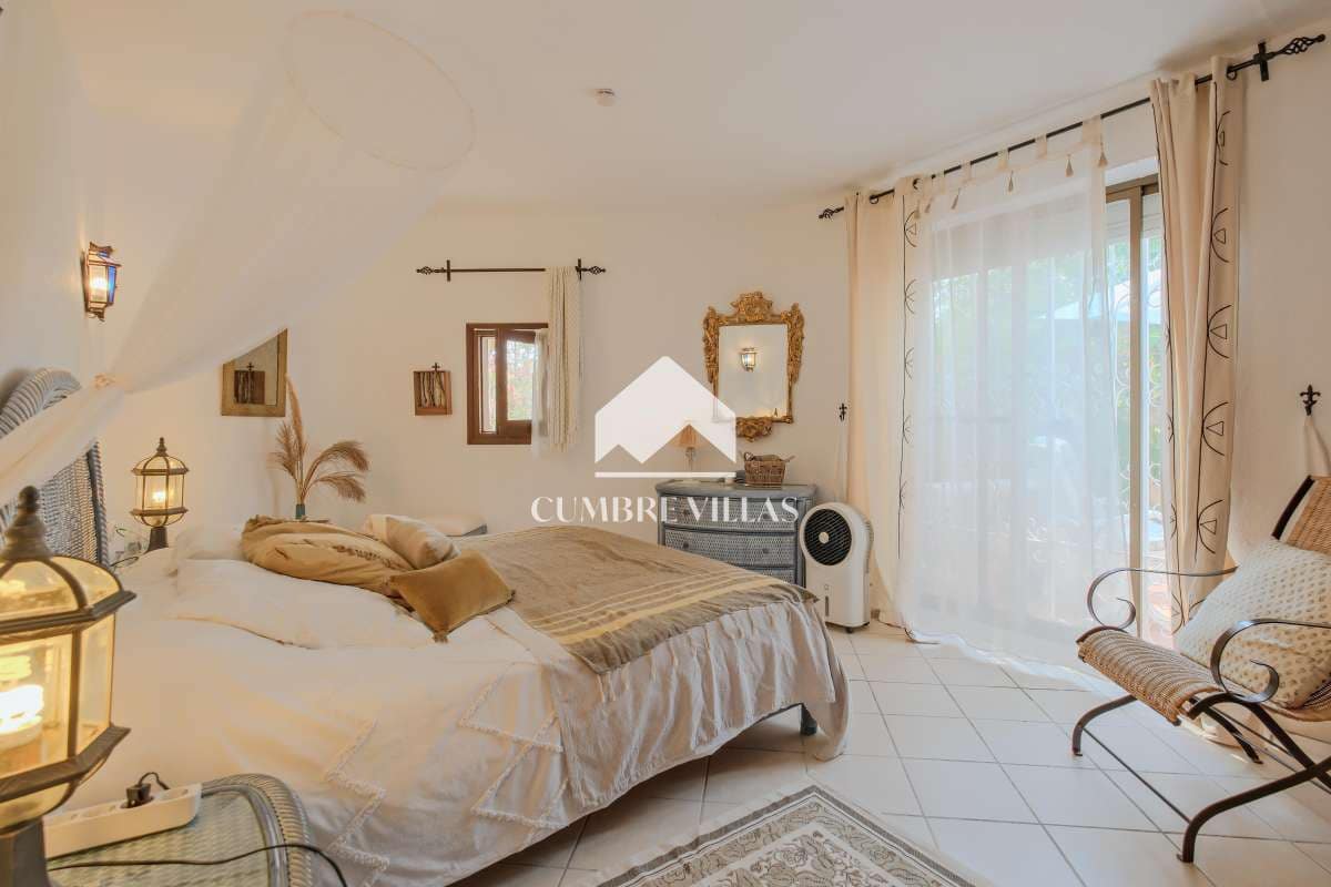 3 soveværelse Villa til salg i Salobrena med swimmingpool garage - € 455.000 (Ref: 9197361)