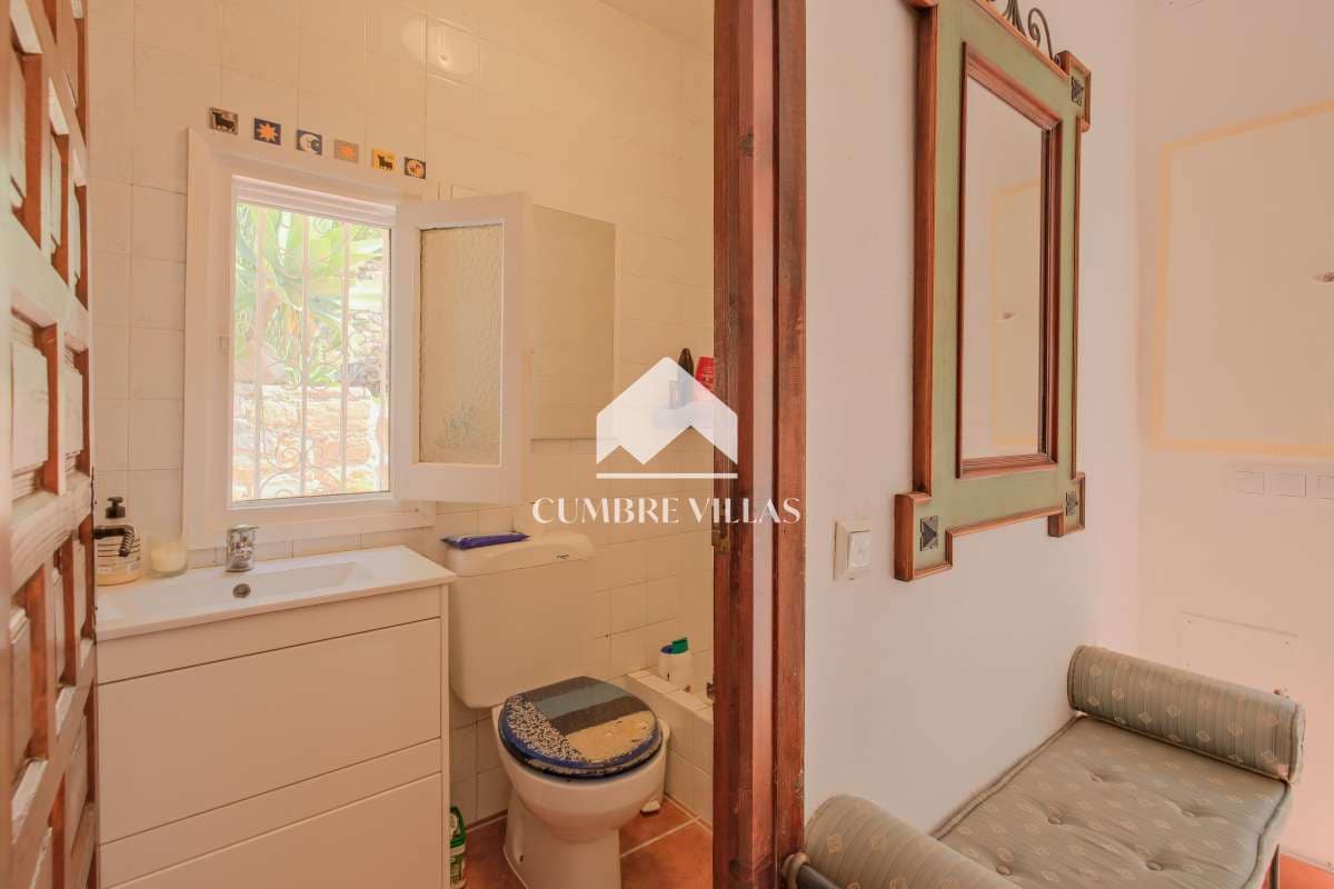 3 soveværelse Villa til salg i Salobrena med swimmingpool garage - € 455.000 (Ref: 9197361)