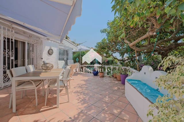 3 soverom Villa til salgs i Salobreña med svømmebasseng garasje - € 455 000 (Ref: 9197361)