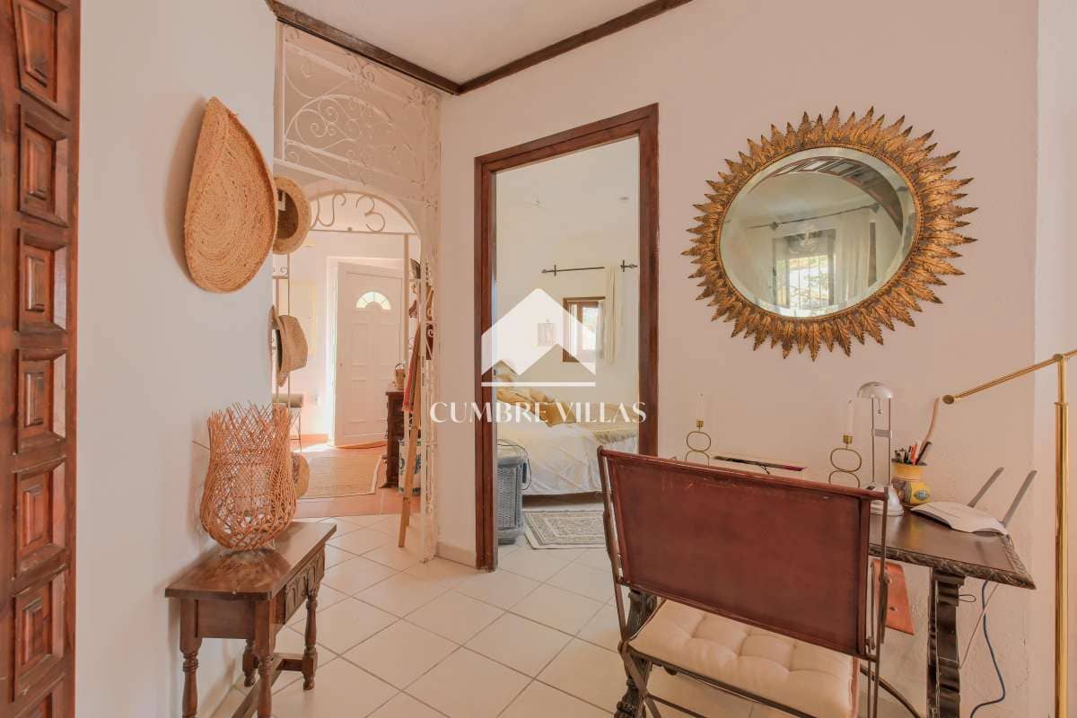 3 soveværelse Villa til salg i Salobrena med swimmingpool garage - € 455.000 (Ref: 9197361)