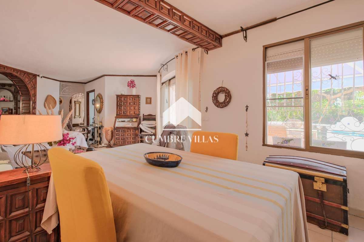 3 soveværelse Villa til salg i Salobrena med swimmingpool garage - € 455.000 (Ref: 9197361)