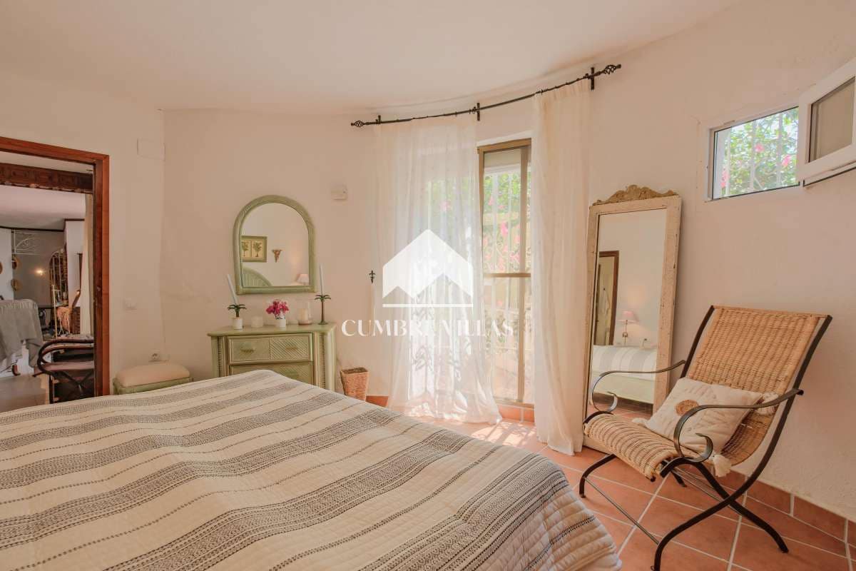 3 soveværelse Villa til salg i Salobrena med swimmingpool garage - € 455.000 (Ref: 9197361)