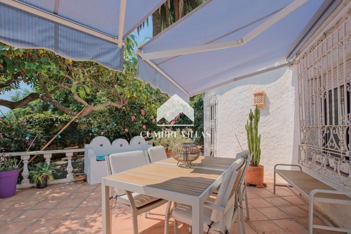 3 soveværelse Villa til salg i Salobrena med swimmingpool garage - € 455.000 (Ref: 9197361)