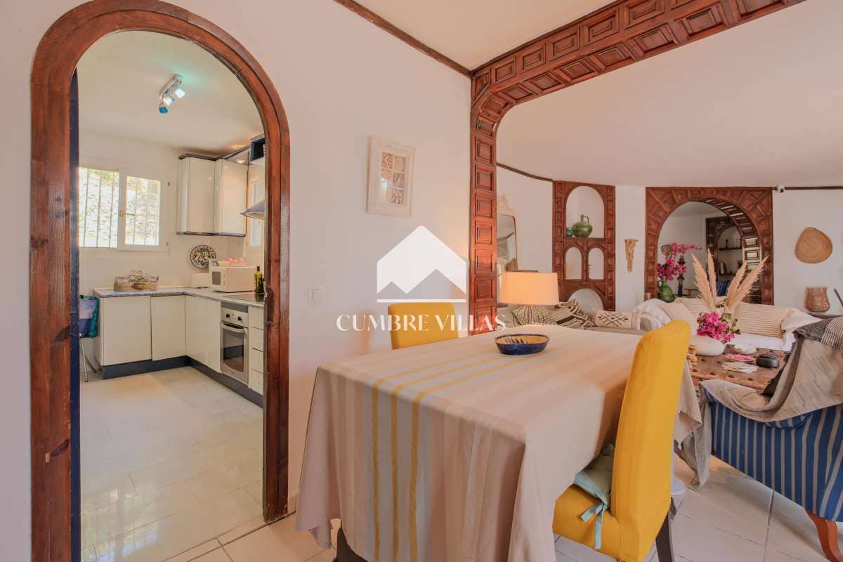 3 soveværelse Villa til salg i Salobrena med swimmingpool garage - € 455.000 (Ref: 9197361)