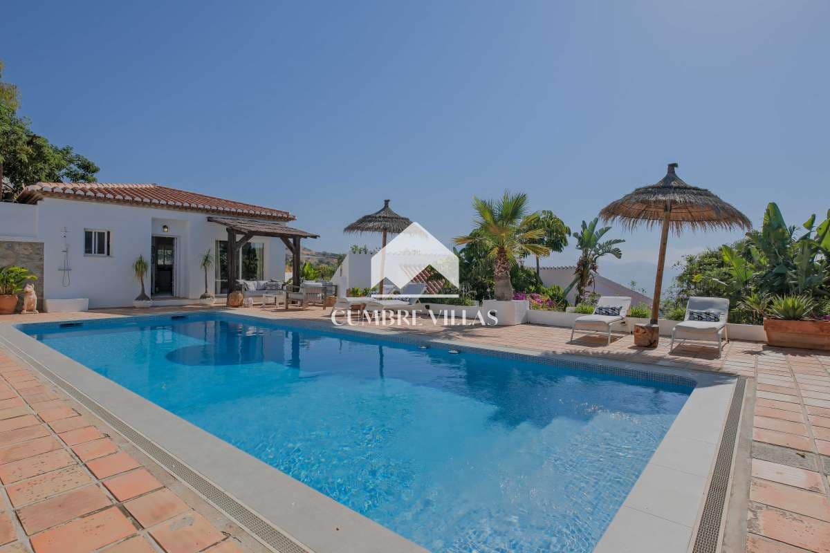 4 soveværelse Villa til salg i Salobrena med swimmingpool garage - € 1.295.000 (Ref: 9232002)