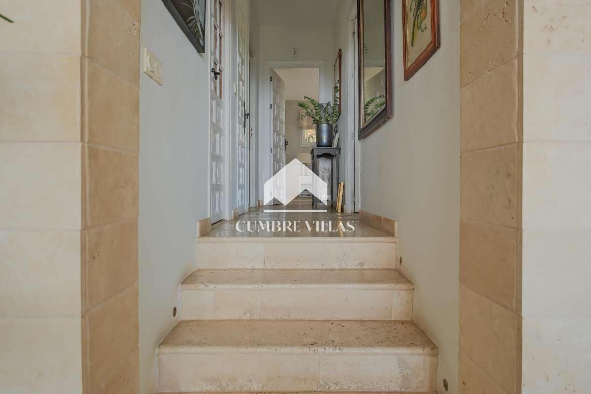 4 soveværelse Villa til salg i Salobrena med swimmingpool garage - € 1.295.000 (Ref: 9232002)