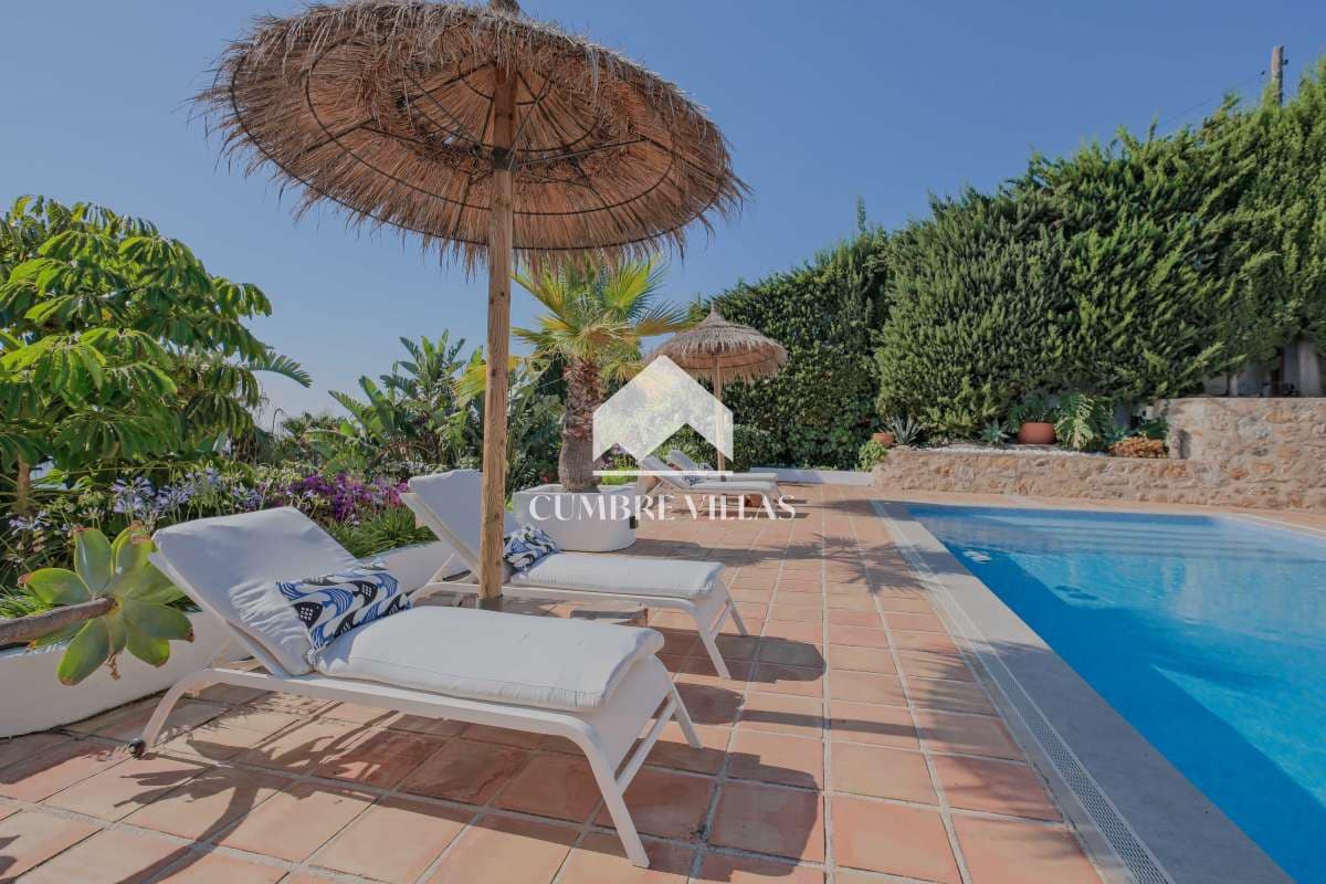 4 soveværelse Villa til salg i Salobrena med swimmingpool garage - € 1.295.000 (Ref: 9232002)