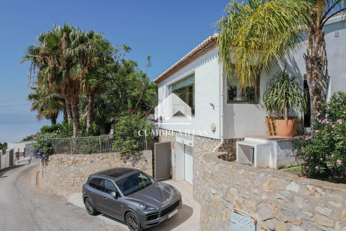 4 soveværelse Villa til salg i Salobrena med swimmingpool garage - € 1.295.000 (Ref: 9232002)