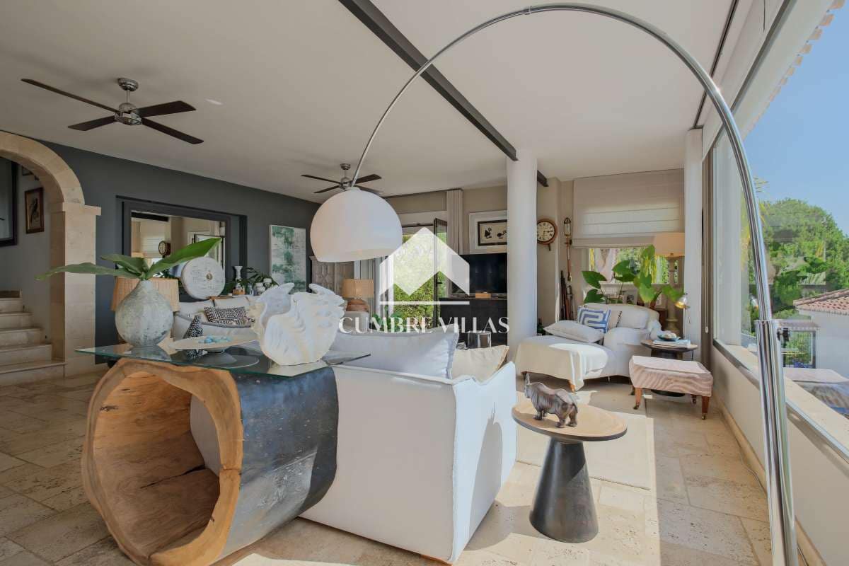 4 soveværelse Villa til salg i Salobrena med swimmingpool garage - € 1.295.000 (Ref: 9232002)