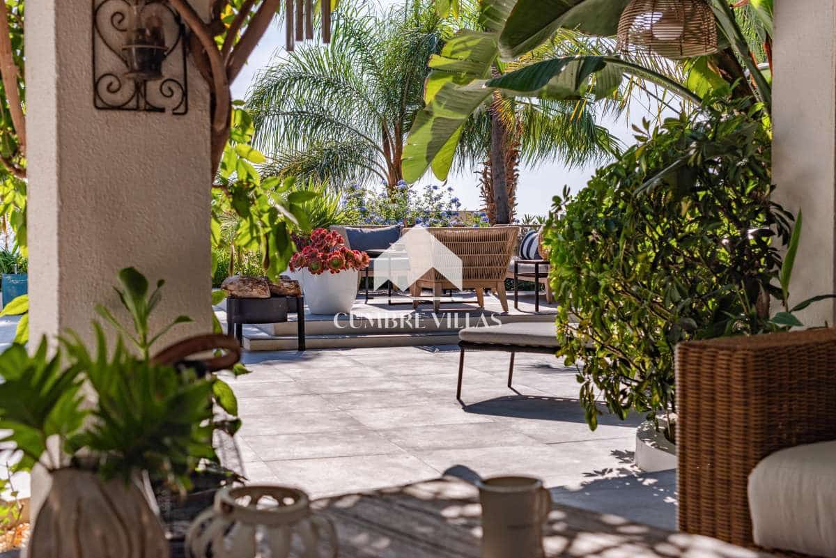 4 soveværelse Villa til salg i Salobrena med swimmingpool garage - € 1.295.000 (Ref: 9232002)